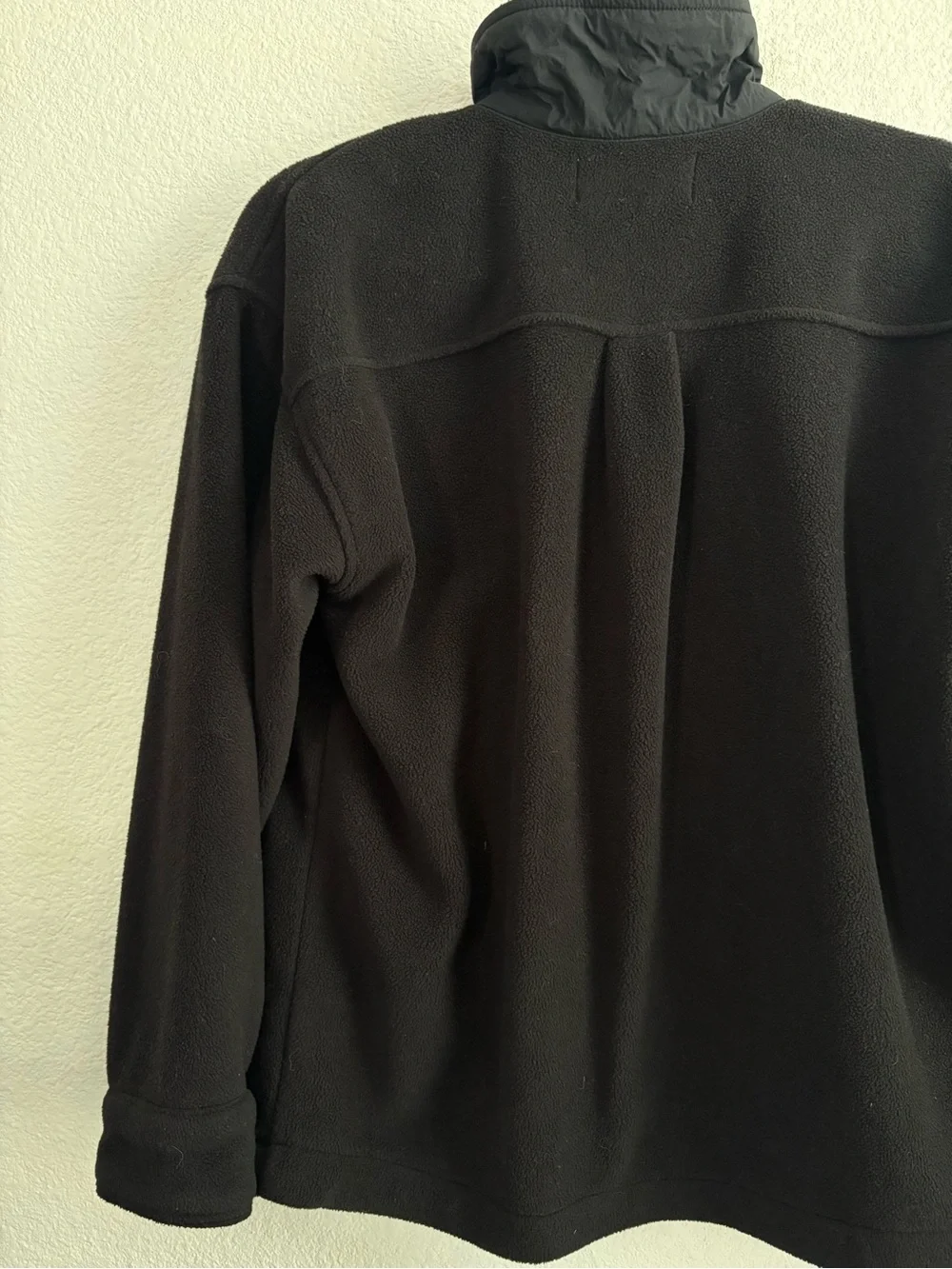 GAP Boys Black Fleece Jacket with Zipper Front Pockets Outdoor Lifestyle